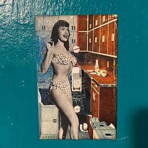 Betty Page Retro Pin-Up Style light switch cover.